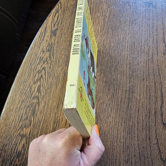 1960s Childrens Book KITTEN and CAT Stories to Read Aloud Paperback Book - Picture 9 of 9